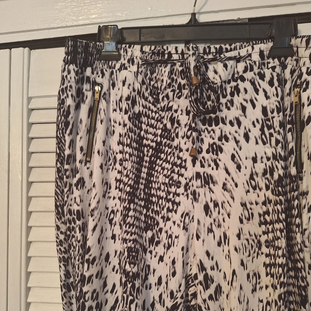 New York & Co Snake Print Jogger pants large *M1 - Picture 3 of 8